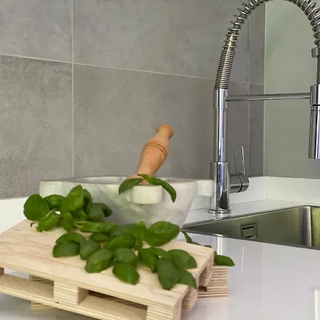 Liguria 4 - Centro A 2 Minuti Dal Mare Apartment *